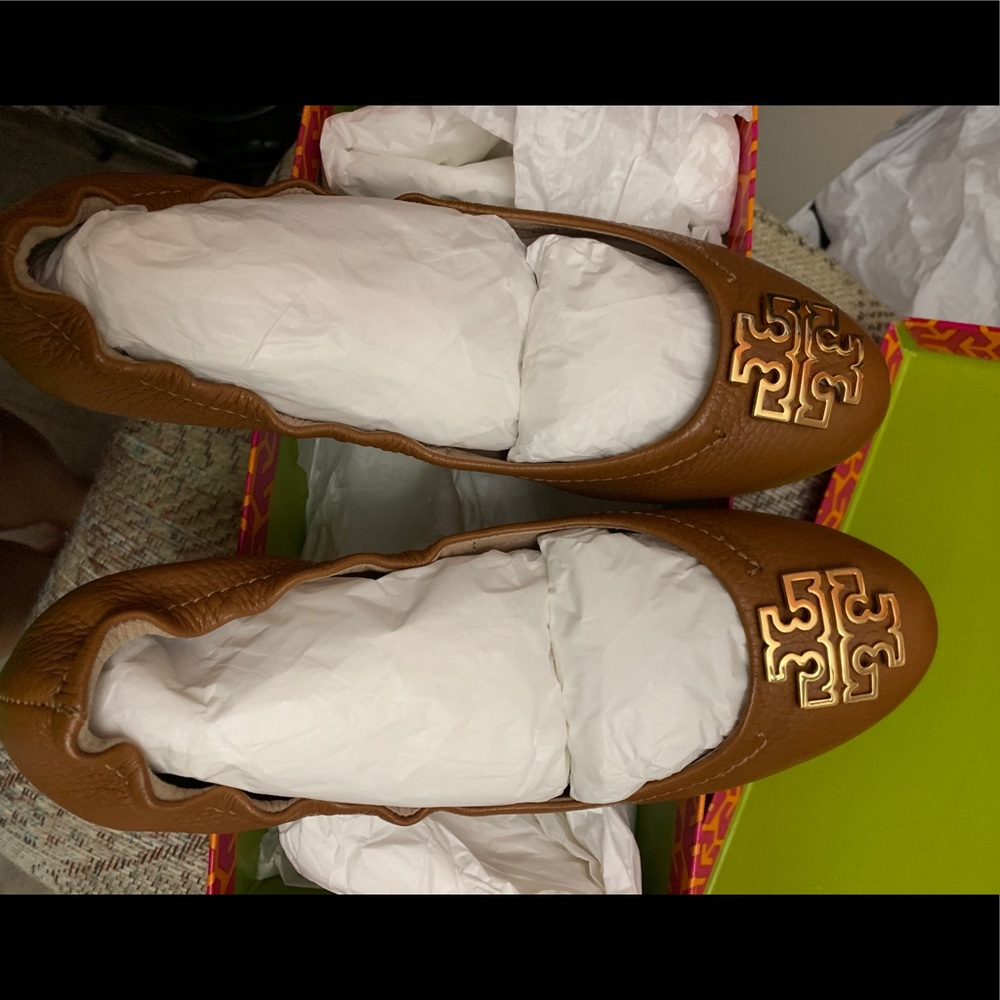 MK brown shoes